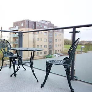 citystay-the-vie.cambridgehotelsuk.com/
